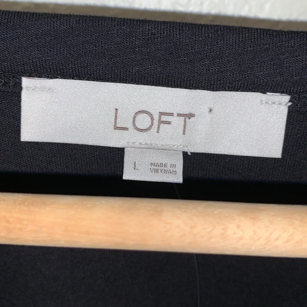 Loft Long Sleeve T Shirt V Neck Black Fitted Lightweight Ruched Front Large